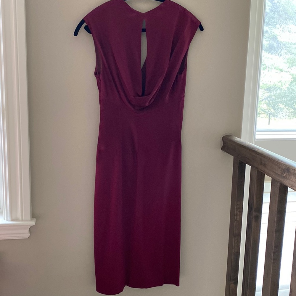 Nicole Miller Collection Silk Sheath Cocktail Dress, Burgundy, size 6 - Picture 7 of 12